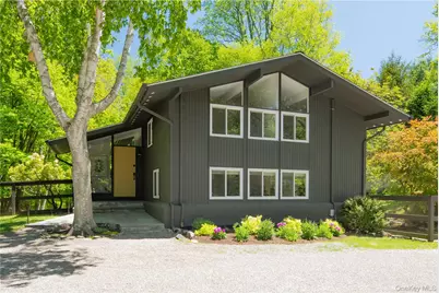 5 S Bedford Road, Pound Ridge, NY 10576 - Photo 1