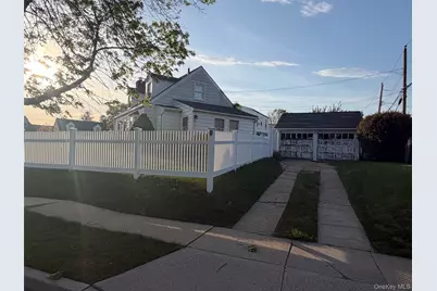 281 Anchor Way, Uniondale, NY 11553 - Photo 3