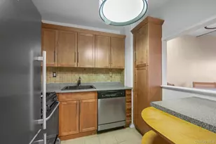 1841 Central Park Ave, Yonkers, NY 10103 - Photo 9