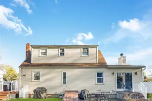 45 Beecher Ave, East Islip, NY 11730 - Photo 21