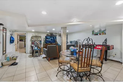 20 School House Lane, Syosset, NY 11791 - Photo 25