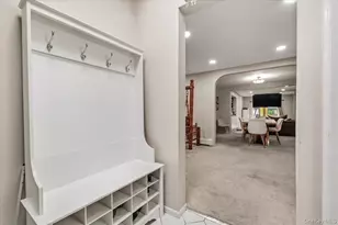20 School House Ln, Syosset, NY 11791 - Photo 3