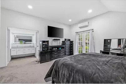 20 School House Lane, Syosset, NY 11791 - Photo 21