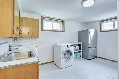 34 E Allison Avenue, Pearl River, NY 10965 - Photo 19