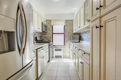 37-50 87th Street #3E, Jackson Heights, NY 11372 - Photo 9
