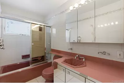 160-12 92nd Street, Howard Beach, NY 11414 - Photo 23