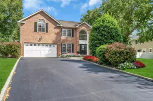 6 Magnolia Ln, Smithtown, NY 11787 - Photo 5