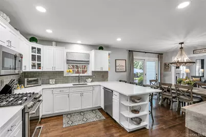 6 Magnolia Lane, Smithtown, NY 11787 - Photo 11