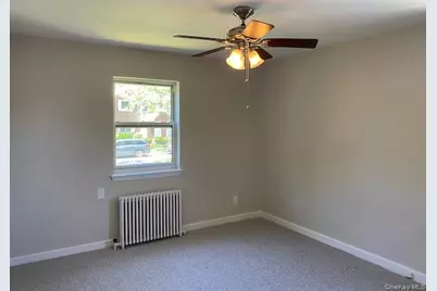 260-18 75th Avenue #1st fl, Glen Oaks, NY 11004 - Photo 9