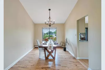 43 Hitching Post Lane, Glen Cove, NY 11542 - Photo 5