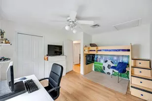 43 Hitching Post Ln, Glen Cove, NY 11542 - Photo 13