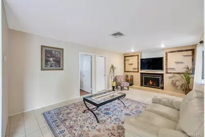 43 Hitching Post Lane, Glen Cove, NY 11542 - Photo 17