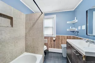 295 Washington St, Hempstead, NY 11550 - Photo 11