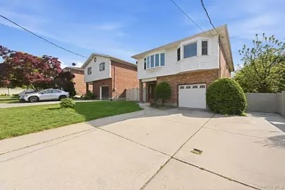 47-18 Glenwood Street, Little Neck, NY 11362 - Photo 3