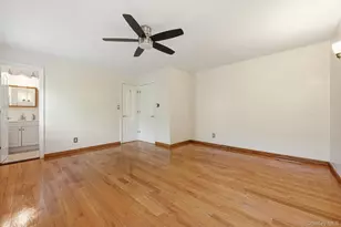 47-18 Glenwood St, Little Neck, NY 11362 - Photo 27