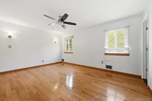47-18 Glenwood St, Little Neck, NY 11362 - Photo 29