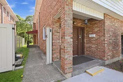 47-18 Glenwood Street, Little Neck, NY 11362 - Photo 5