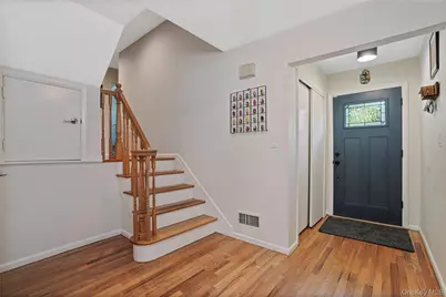 97 Hanson Lane, New Rochelle, NY 10804 - Photo 3