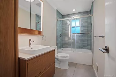 97 Hanson Lane, New Rochelle, NY 10804 - Photo 19