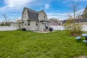 364 S Broadway, Lindenhurst, NY 11757 - Photo 19