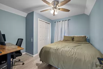 364 S Broadway, Lindenhurst, NY 11757 - Photo 17