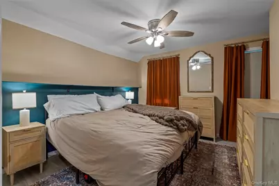 364 S Broadway, Lindenhurst, NY 11757 - Photo 15