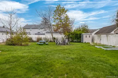 364 S Broadway, Lindenhurst, NY 11757 - Photo 21