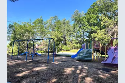 102 Boulder Ridge Road, Scarsdale, NY 10583 - Photo 27