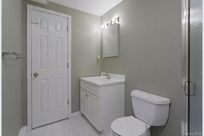 102 Boulder Ridge Road, Scarsdale, NY 10583 - Photo 19