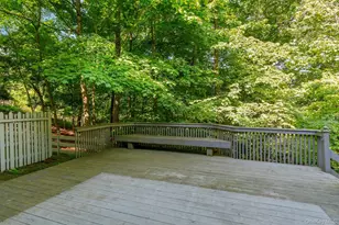 102 Boulder Ridge Rd, Scarsdale, NY 10583 - Photo 23