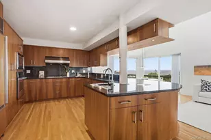 55 Hampton Oval, New Rochelle, NY 10805 - Photo 9