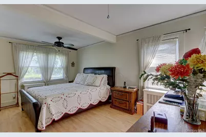 54 McKinley Avenue, Albertson, NY 11507 - Photo 5