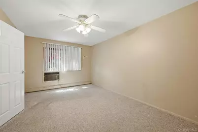 263 N Newbridge Road #1C, Levittown, NY 11756 - Photo 13