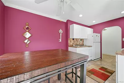 263 N Newbridge Road #1C, Levittown, NY 11756 - Photo 7