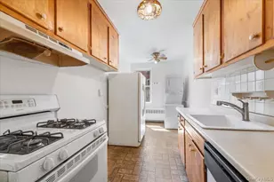 708 Palmer Ct, Mamaroneck, NY 10543 - Photo 9