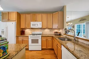 47 Snowdance Ln, Nesconset, NY 11767 - Photo 15