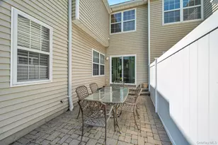 47 Snowdance Ln, Nesconset, NY 11767 - Photo 9