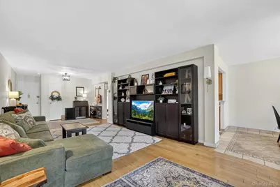 636 N Terrace Avenue #3F, Mount Vernon, NY 10552 - Photo 9