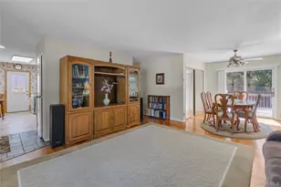 472 Bohemia Pkwy, Sayville, NY 11782 - Photo 3