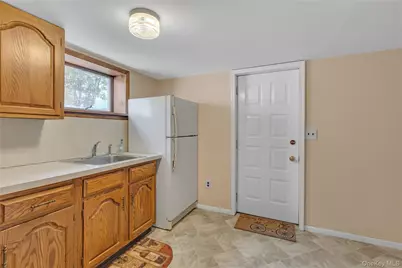 472 Bohemia Parkway, Sayville, NY 11782 - Photo 15