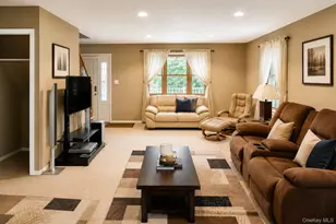 3837 Cordwood Ln, Seaford, NY 11783 - Photo 3