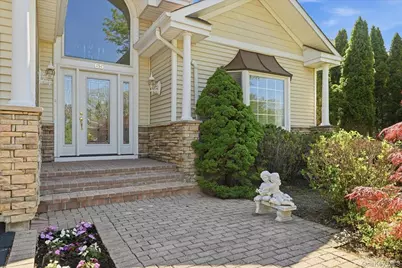 65 Redan Drive, Smithtown, NY 11787 - Photo 3