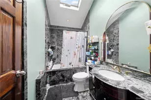2501 Rose Pl, Westbury, NY 11590 - Photo 17