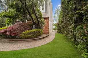 2501 Rose Pl, Westbury, NY 11590 - Photo 3