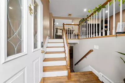 2501 Rose Place, Westbury, NY 11590 - Photo 11