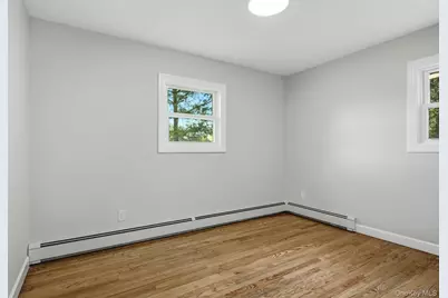 21 Robbins Street, Lindenhurst, NY 11757 - Photo 23