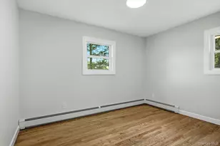 21 Robbins St, Lindenhurst, NY 11757 - Photo 23