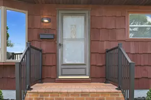 21 Robbins St, Lindenhurst, NY 11757 - Photo 7