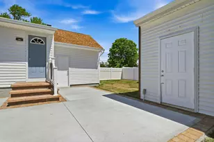 21 Robbins St, Lindenhurst, NY 11757 - Photo 27