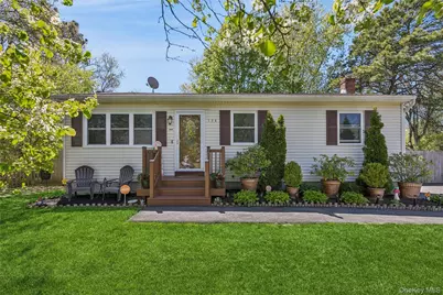 126 New Jersey Avenue, Bellport, NY 11713 - Photo 1
